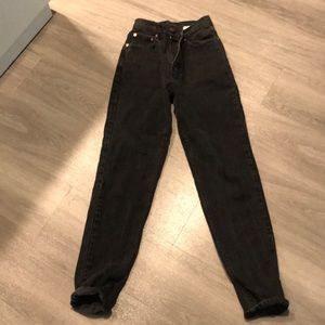 Vintage high rise black wash Levi’s (red label)